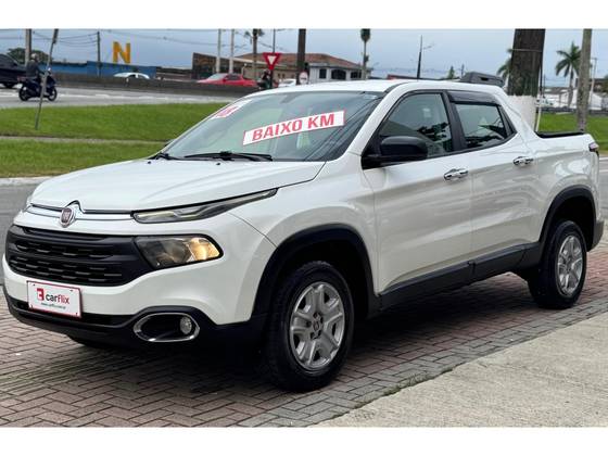 FIAT TORO 1.8 16V EVO FLEX FREEDOM AT6 FIAT TORO 1.8 16V EVO FLEX FREEDOM AT6